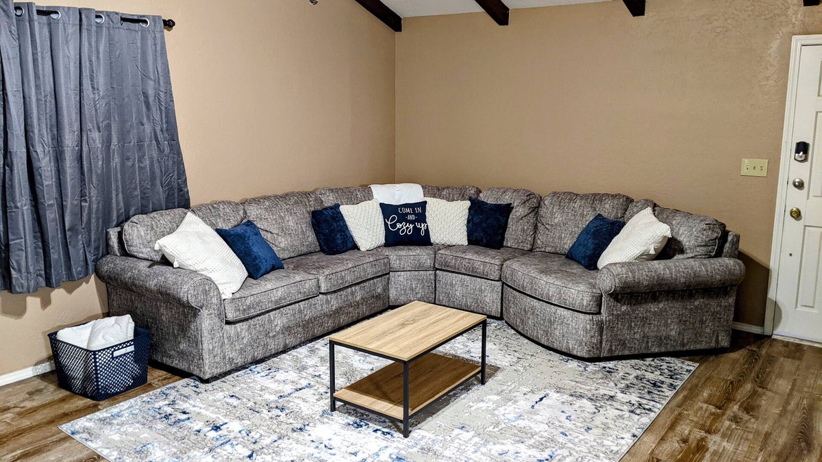 Cottonwood-Verde Village House | Pet Friendly Mountain View Near Sedona with Fenced Backyardn