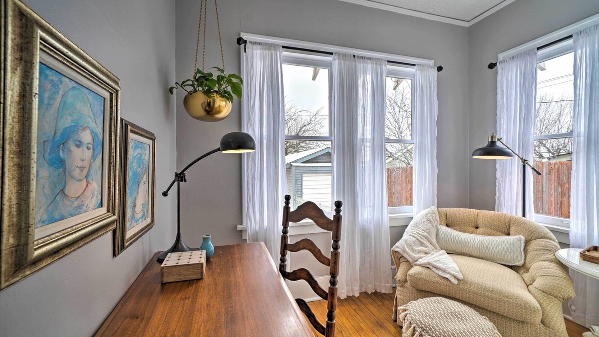 Central Oklahoma City Cottage | Pet-friendly OKC Home, 3 Miles to Downtown!