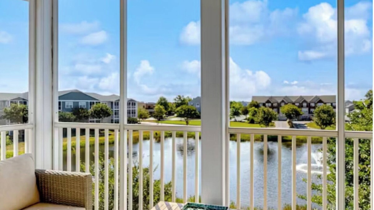 Lewes Condo | Pet Friendly Pond view condo close to the beach and historic downtown Lewes
