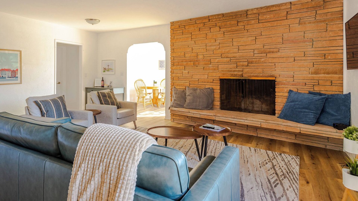 Solvang House | Pet friendly private house in the heart of Solvang! Enjoy a secluded yard and spacious cottage for your family.