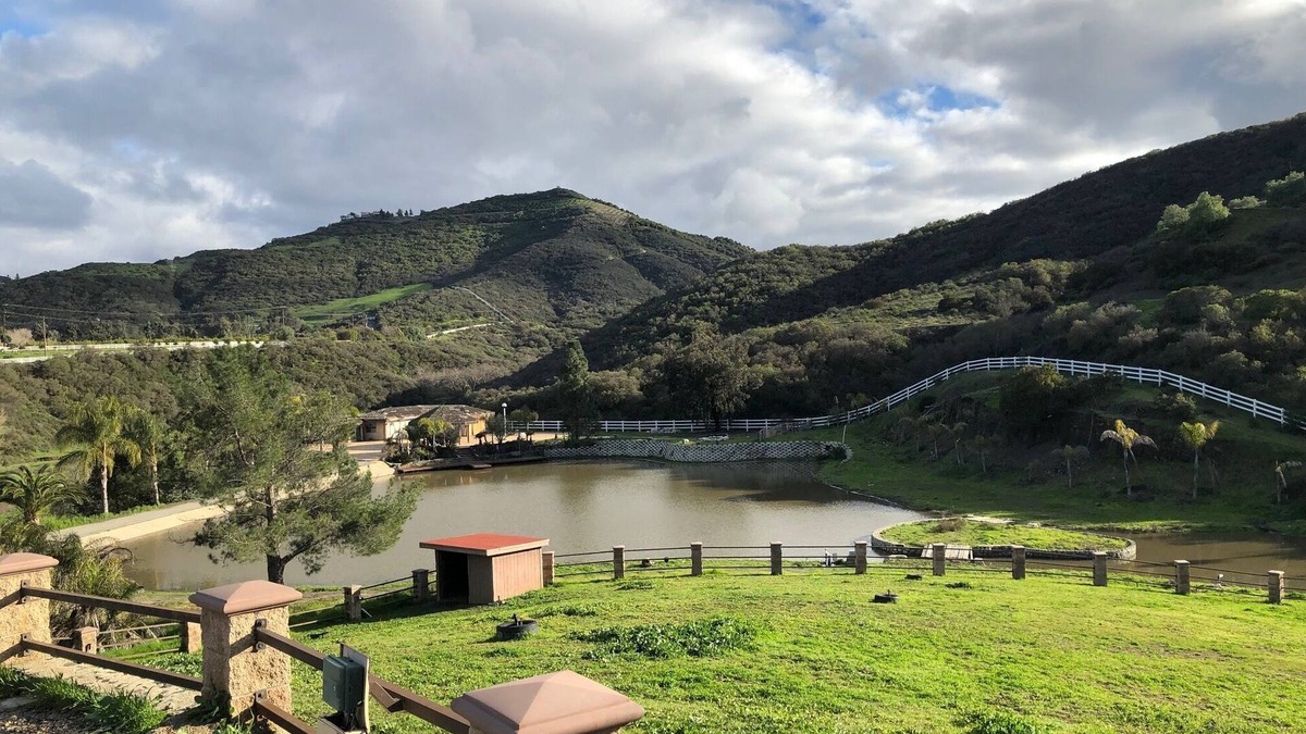 Temecula Apartment | Pet Friendly Ranch - One Bedroom Apartment