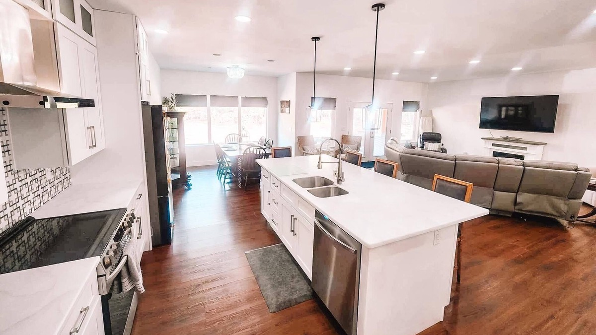 Leadville House | Pet Friendly Rancher Brand New on 40 Acre
