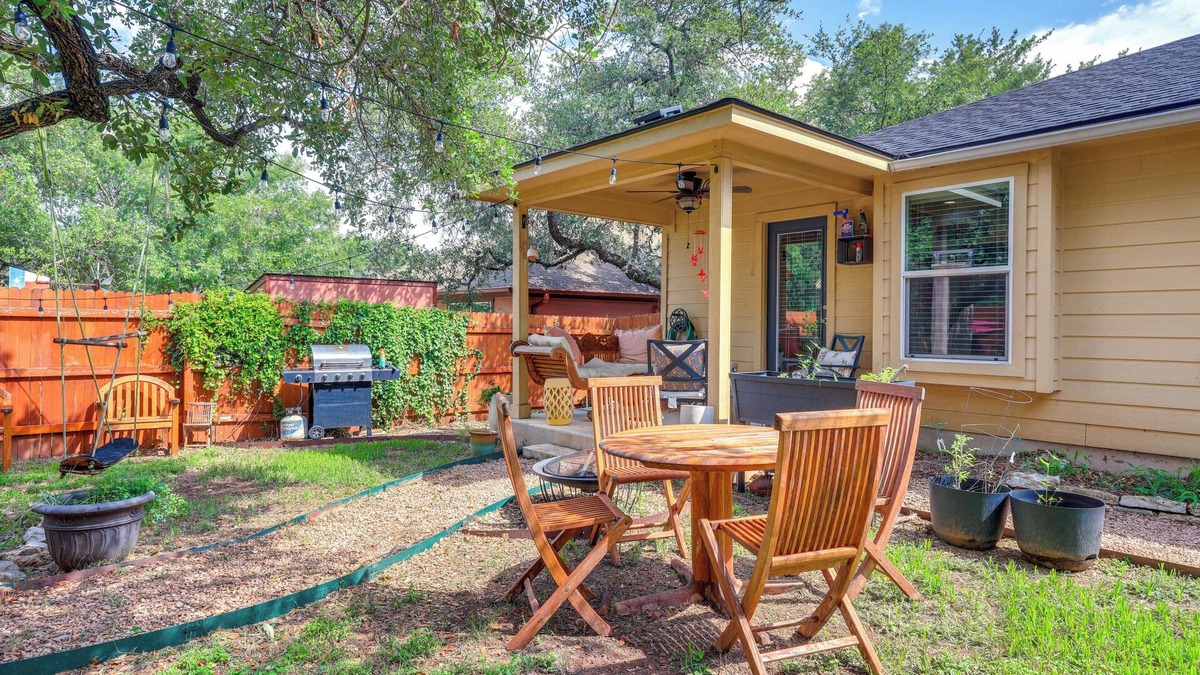 San Marcos House | Pet-Friendly San Marcos Home ~ 3 Mi to Downtown!