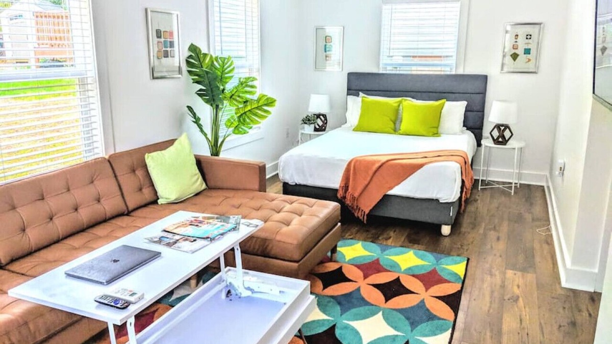 Villa Heights Apartment | Pet friendly tiny home in NoDa near Restaurants, Parks and Breweries