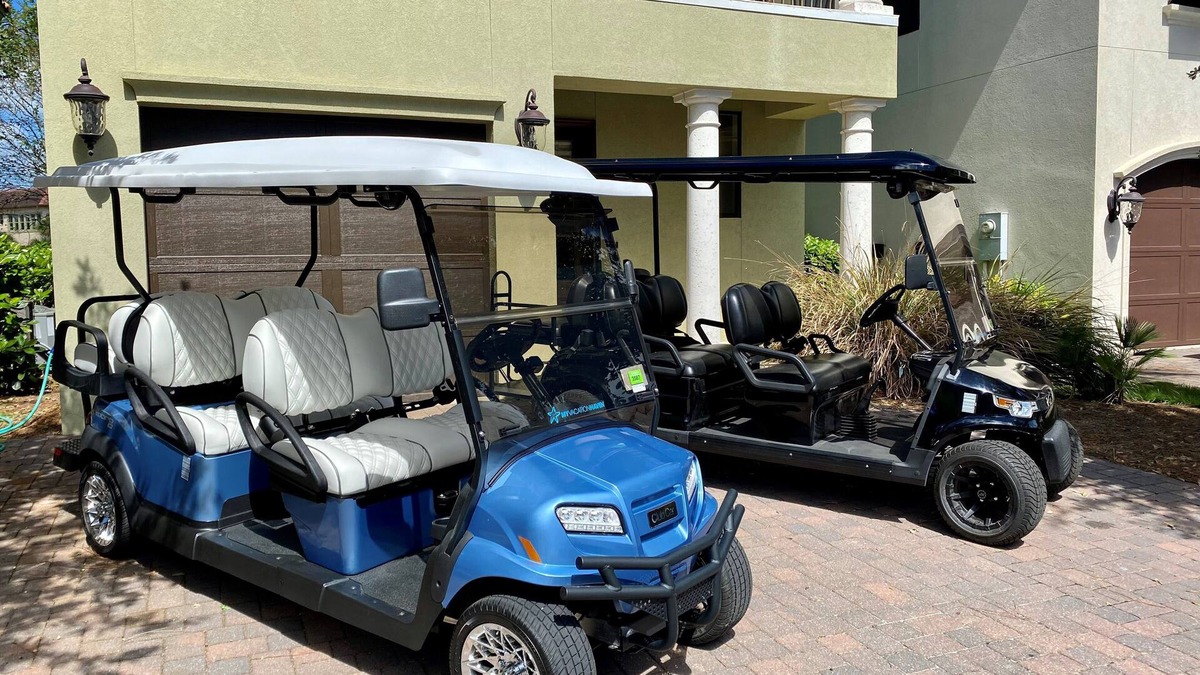 Villa Lago House | Pet Friendly~ Two Golf Carts ~ Golf Course Community ~ Community Pool
