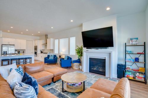 Heber House | Pet-Friendly Utah Abode - Fireplace, Patio and Grill