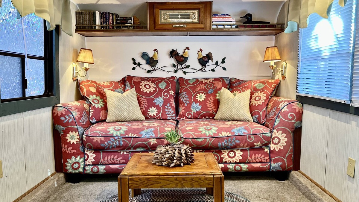 Rimrock House | Pet friendly vintage camper turned tiny house with fenced yard near Sedona!