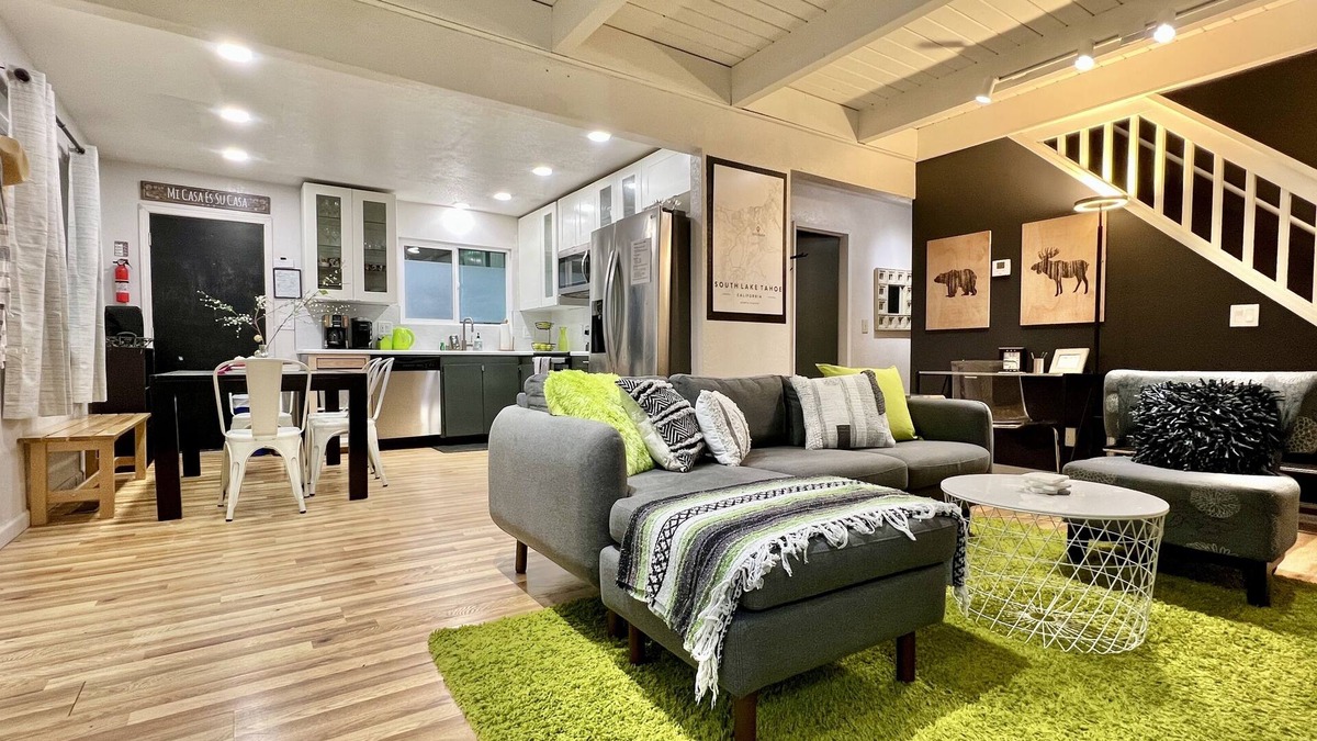 Black Bart Cabin | Pet/Kid-Friendly WFH 3 BR Family Cabin | Booking 30+ Day Stays!