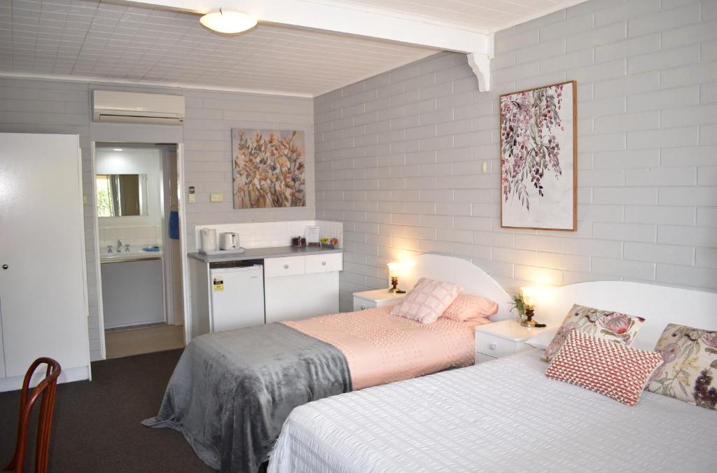 Peterborough Hotel | Peterborough Motel