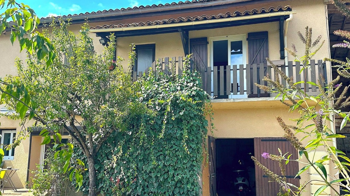 Ventenac Cottage | Petit Coin de Verdure au Cœur D'un Petit Village Ariégeois