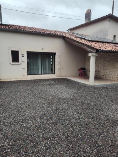 Montguyon Apartment | petit gite lumineux et chaleureux