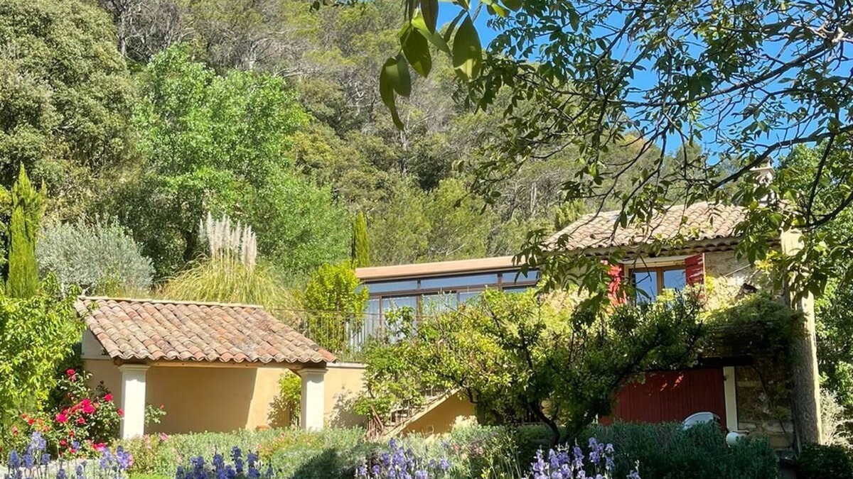 Lafare House | Petit Mazet Provençal en Bord de Ruisseau Avec Piscine au Pied des Dentelles