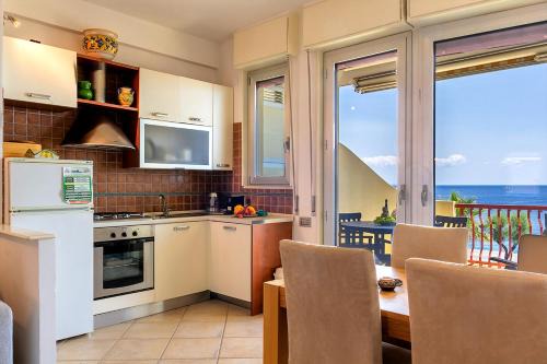 Nizza di Sicilia Apartment | Petit Sea Suite
