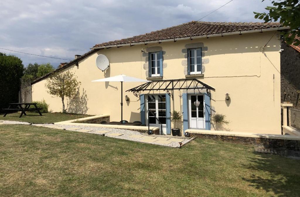 Lesterps House | Petite Aucher