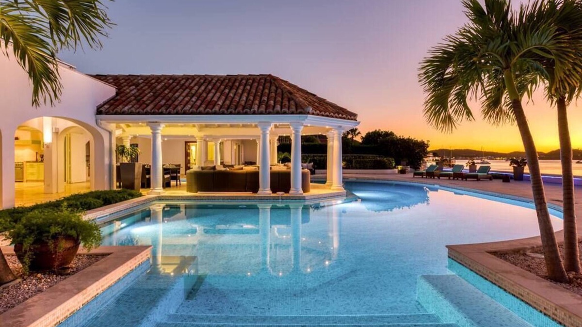 Grand Case Villa | Petite Plage 4 - Luxury beachfront villa with concierge service