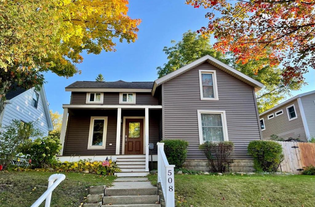 Petoskey House | Petoskey Grove