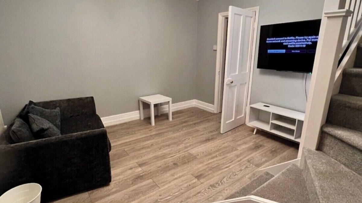 Kettering House | Pets allowed