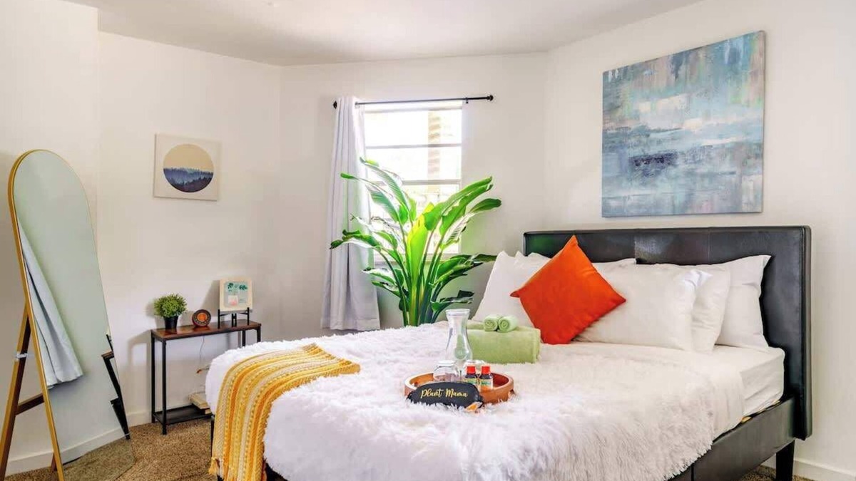 Arena District Apartment | Pets - Convention - Private Parking - Short North
