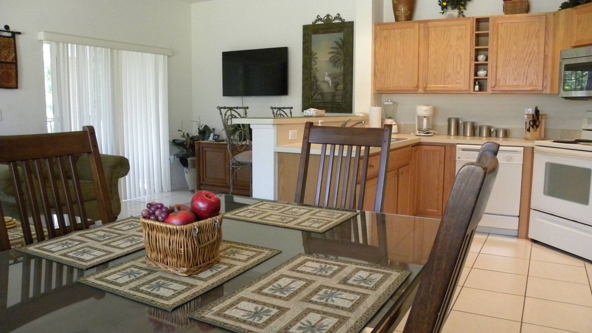 Port Saint Lucie Condo | PGA Village - Castle Pines - Golf Resort
