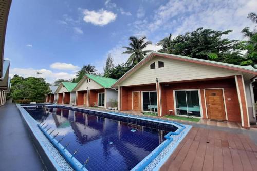 Ban Prok Hotel | Phenwaree Amphawa Resort