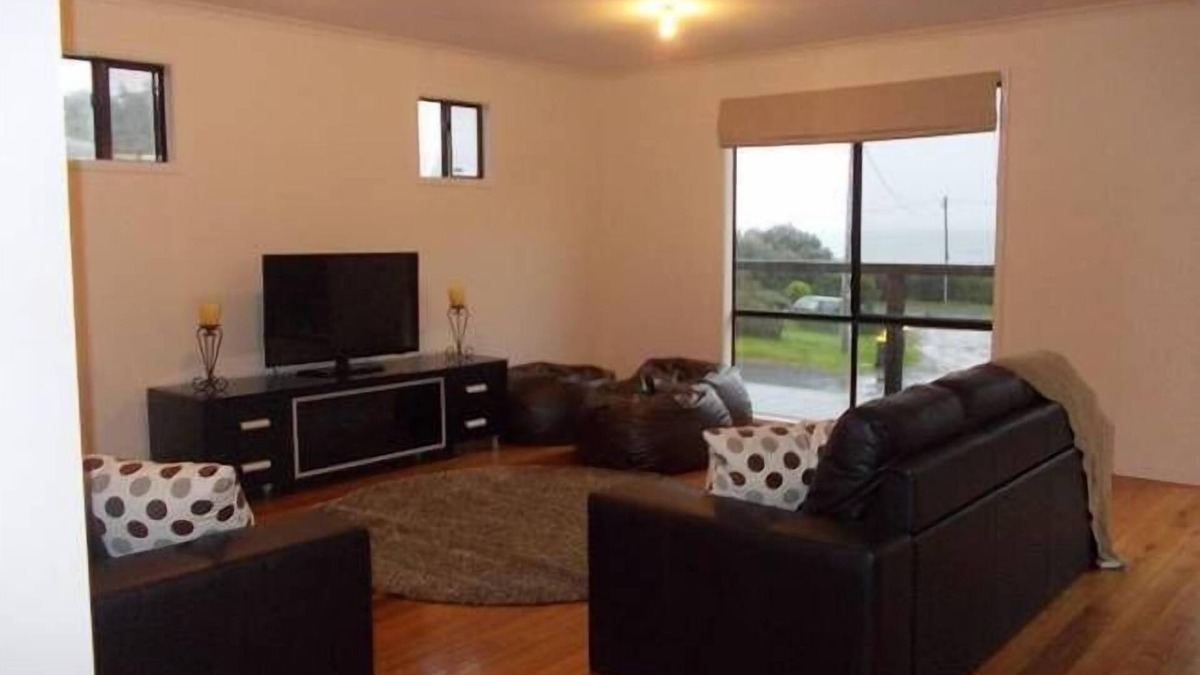 Sunderland Bay House | Phillip Island Ocean & Farm Views