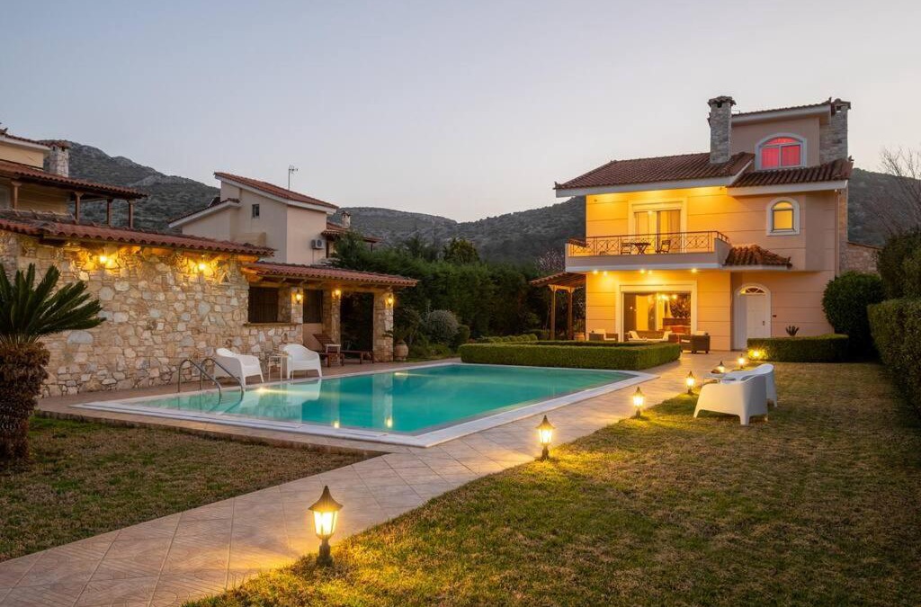 Palaia Fokaia Villa | Phoceus Poolfront Grande Villa