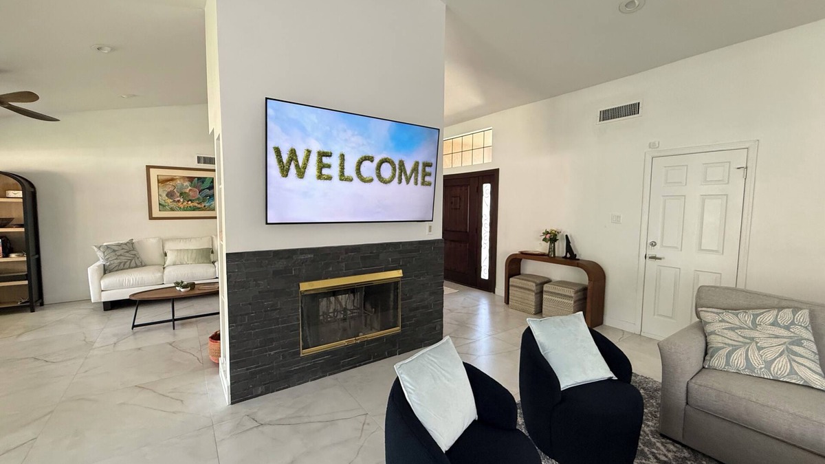 North Mountain House | Phoenix Mountain Oasis Home Remodeled with Saltwater Pool/Spa