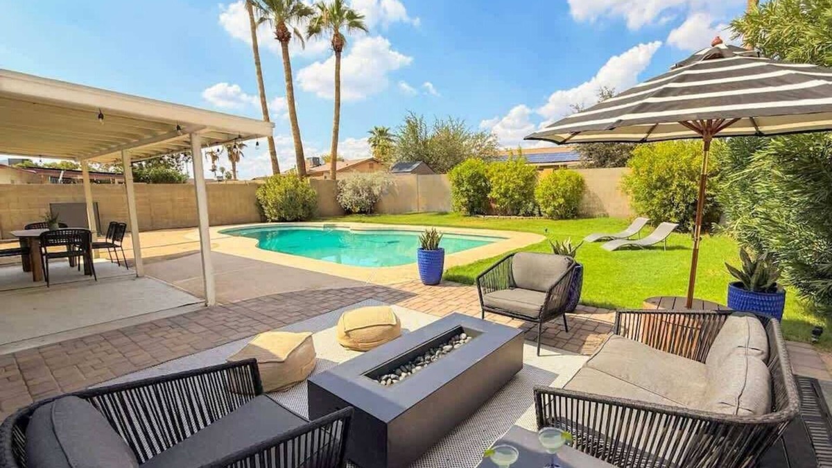 North Mountain House | Phoenix Retreat Family Pool, Fire Pit Golf
