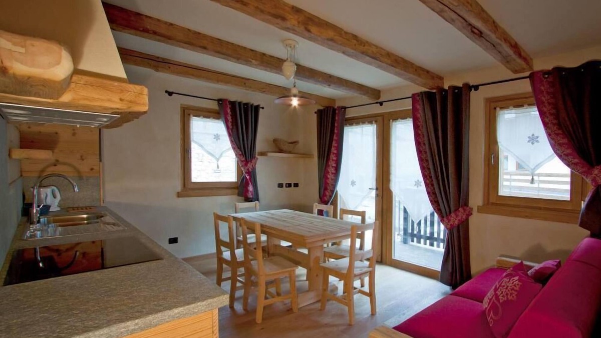 Valdisotto Apartment | Piatta: Delightful, cosy Chalet with extensive garden