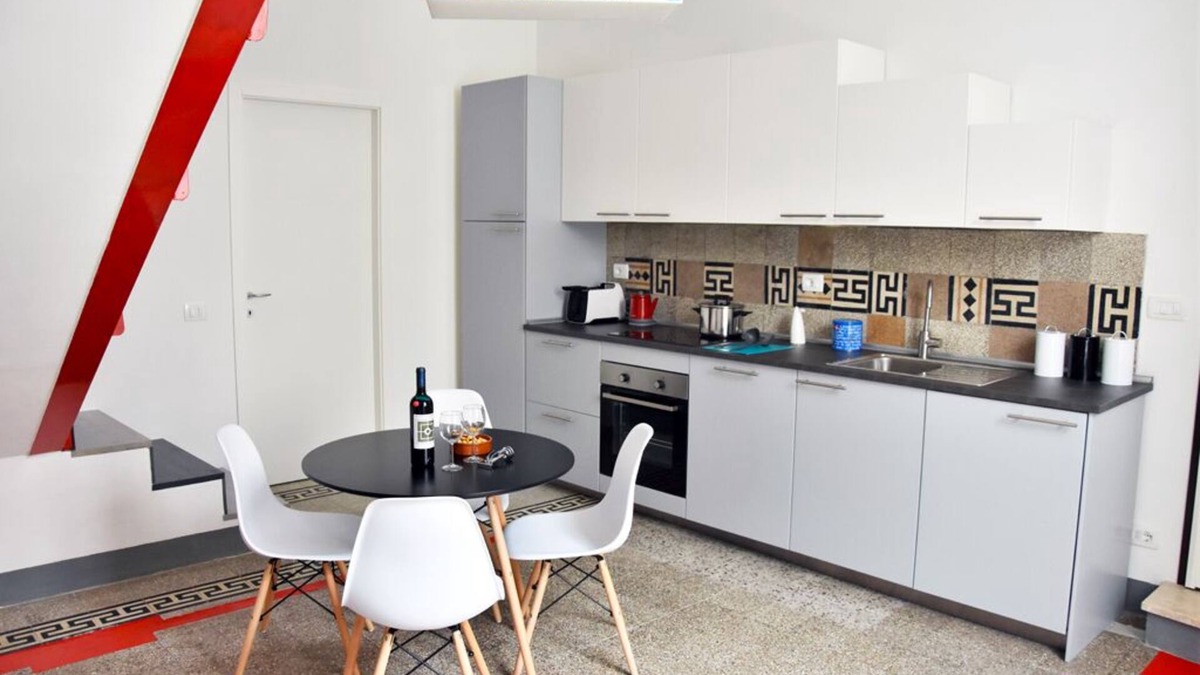 Colle di Val d'Elsa Apartment | - Piazza Arnolfo 1932-