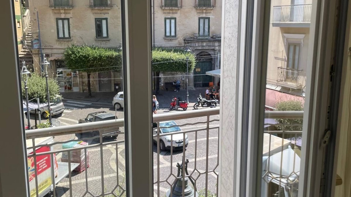 Piaggine House | PIAZZA VENETO - View of main town square, ideal hiking and nature