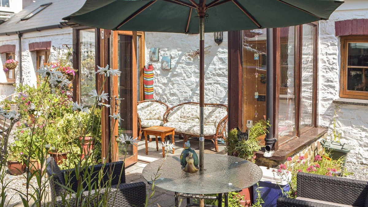 Haverfordwest Cottage | Picked for its charm and character and close to a plethora of walks.