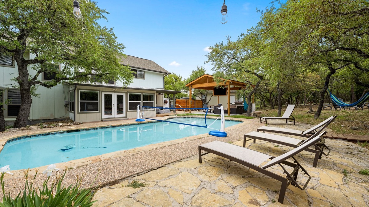 Georgetown House | Pickleball, Heated pool, Hot tub, 2.5 Acres full of oaks