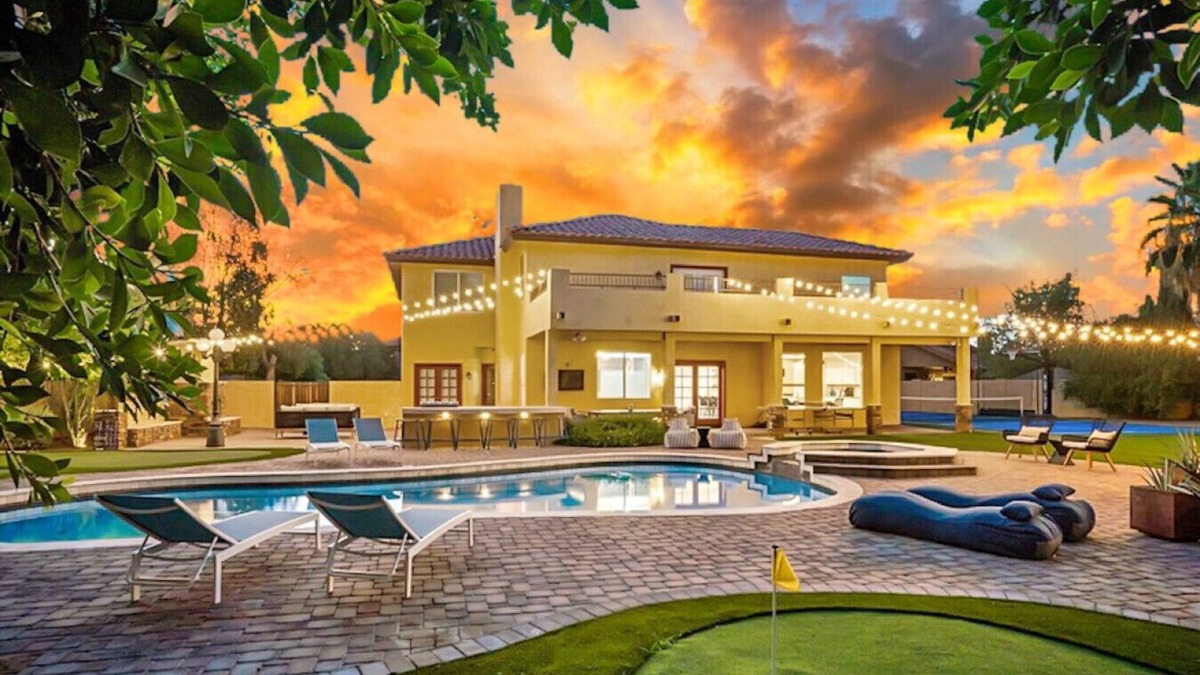 Mesa House | Pickleball, Heated Pool, Spa, Arcade, Pool Table