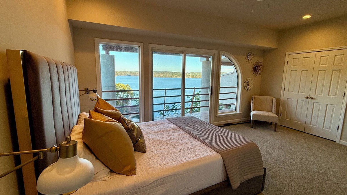 Counce Villa | Pickwick Lake front Villa w/sensational views, a boat slip & pool in Counce, TN