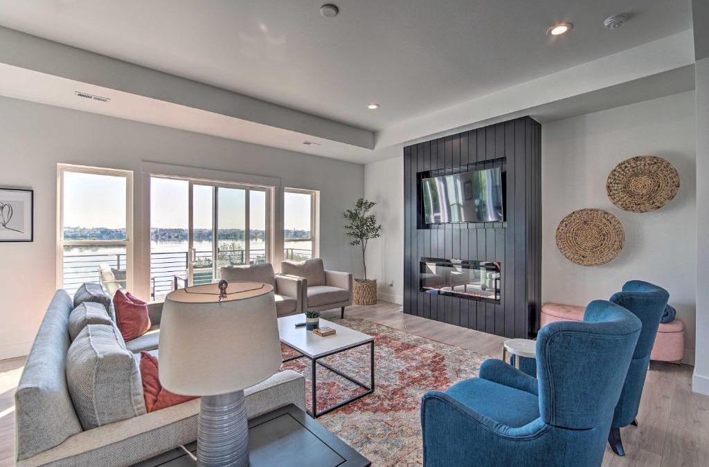 Stratford House | Picturesque Moses Lake House with Boating Dock