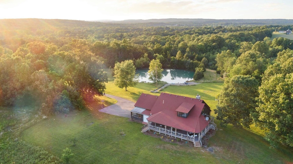 Farmington House | Picturesque, renovated country home w/beautiful views!