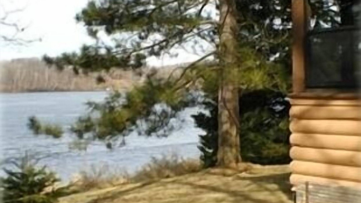 Cumberland Cabin | Picturesque vacation at Sand Lake