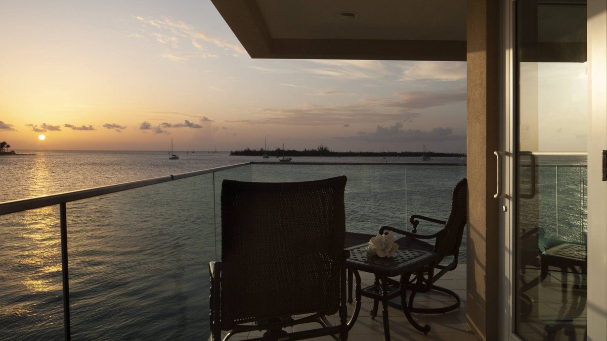 Historic Seaport Resort | Pier House Resort & Spa