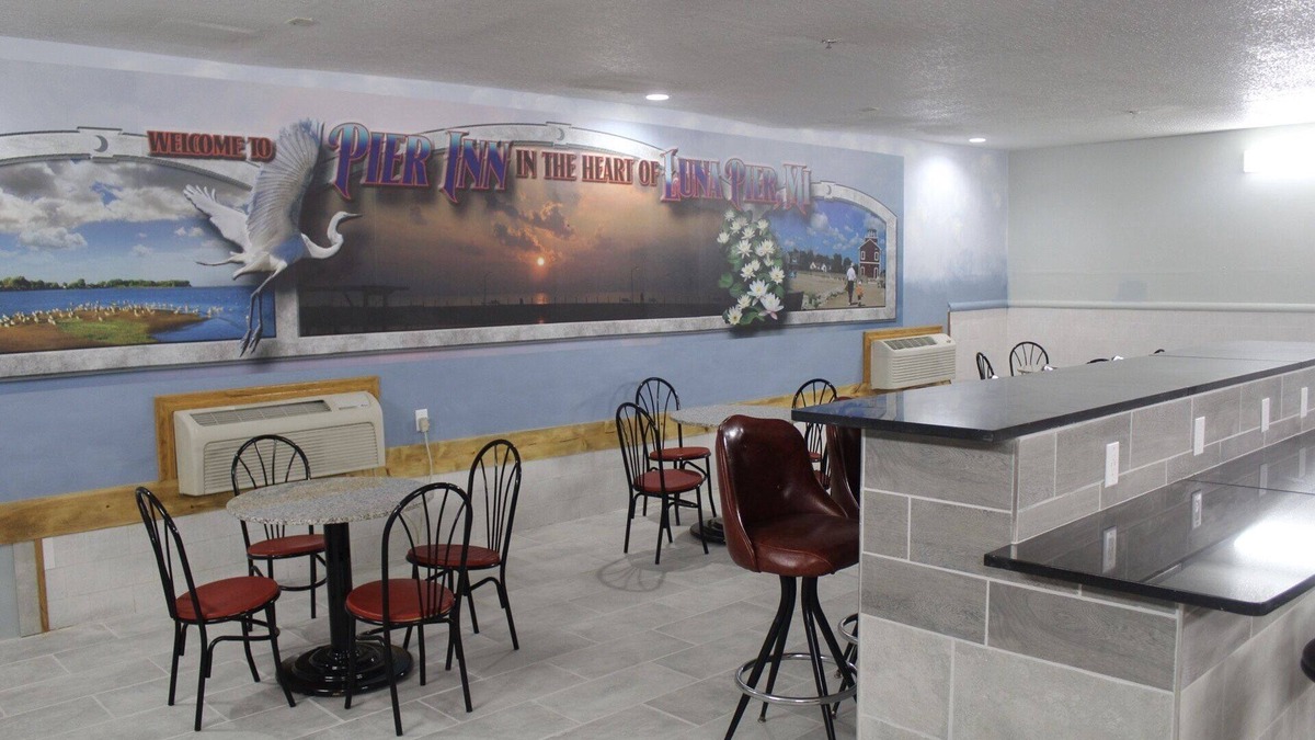 Luna Pier Hotel | Pier Inn