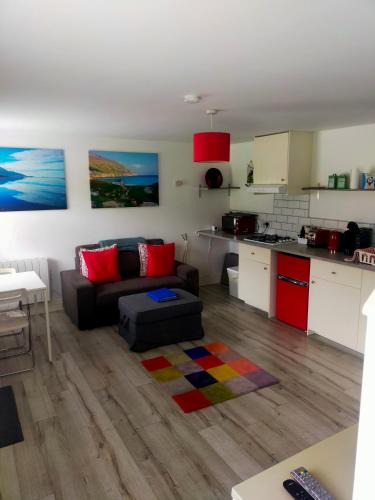 Murrisk Apartment | Pier Road Cottage, Croagh Patrick