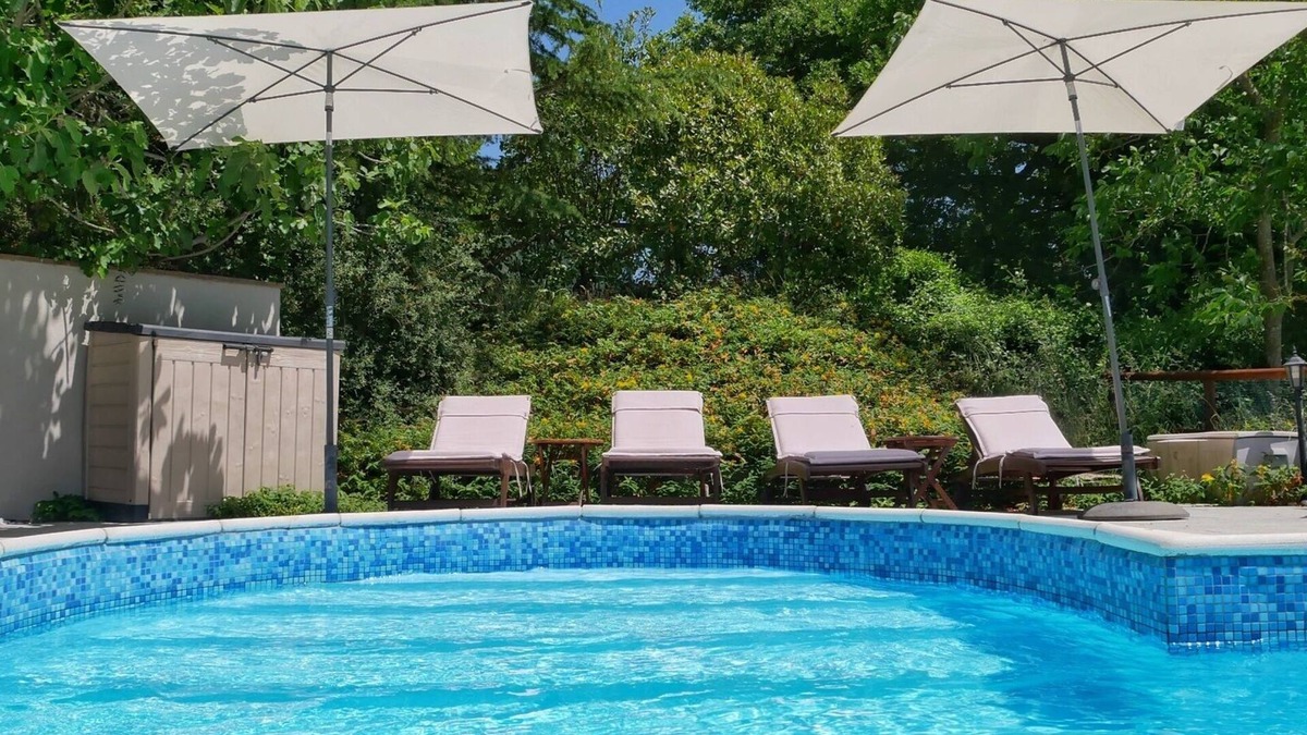 Pierantonio Apartment | Pietramelina- Beautiful Stone Farmhouse with Pool in Quiet Valley Setting