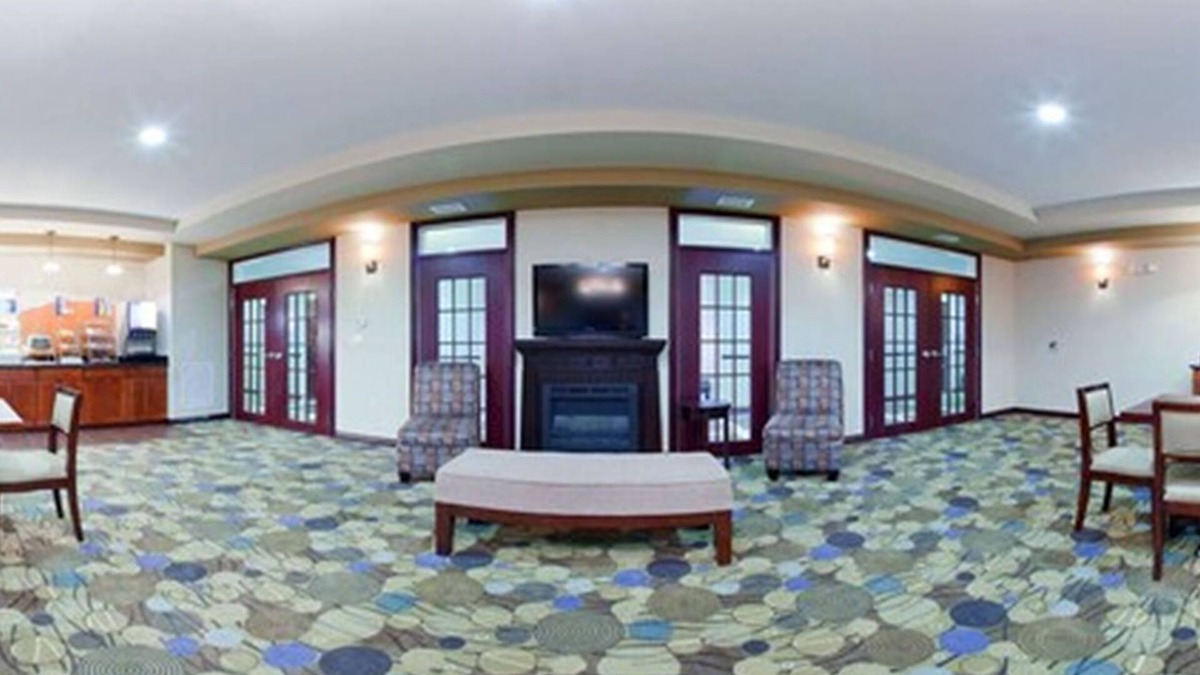 Le Roy Hotel | Pike Inn Le Roy - Bloomington Southeast Area