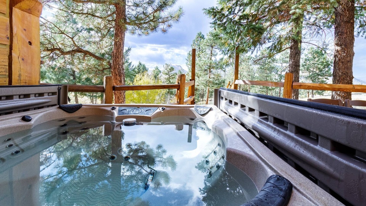 Woodland Park Cabin | Pikes Peak Ranch - Angler's Cove Cabin