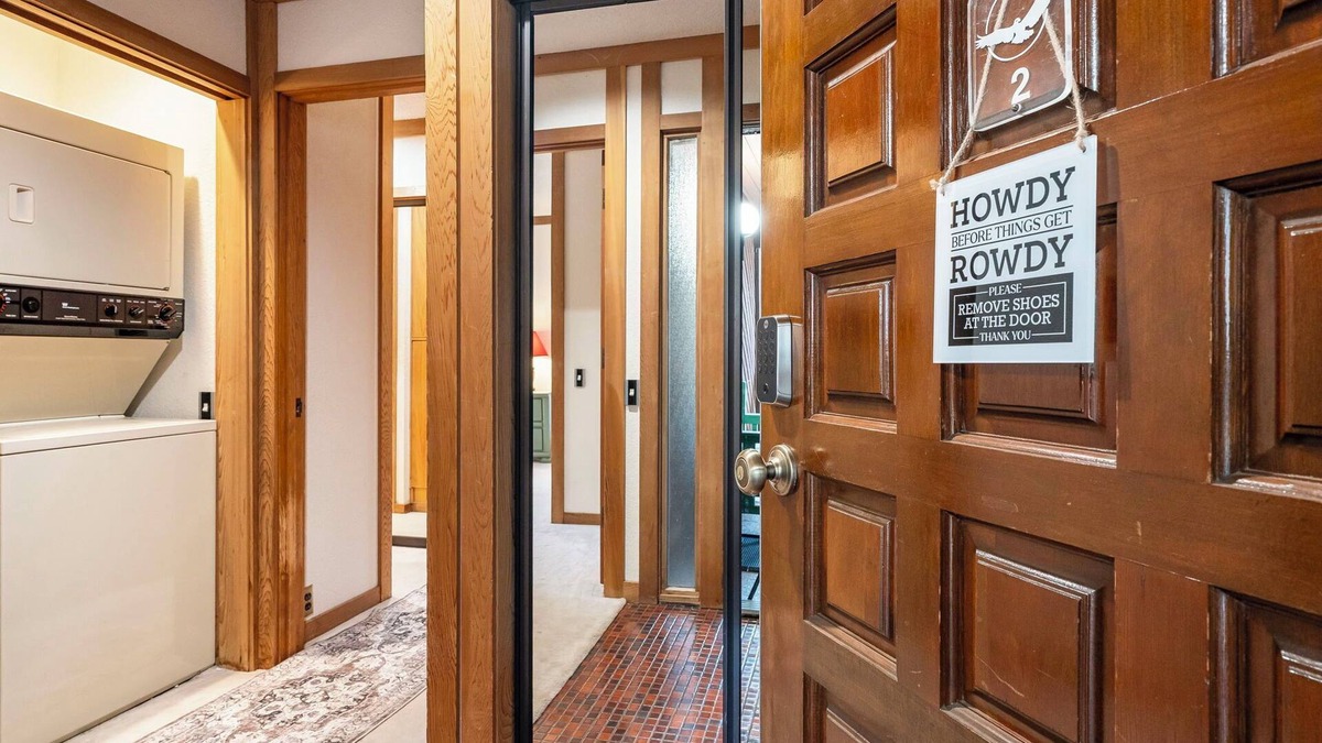Welches Apartment | Pine 2 Paws - Golf Course - Sauna - Pool