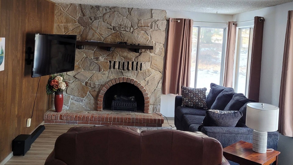 Baker City House | Pine Creek Mountain Escape 50 % Golf discount with receipt