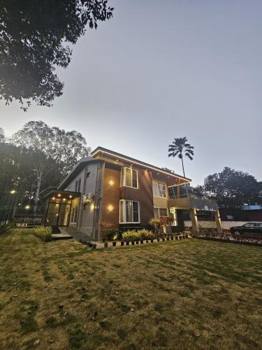 Yelagiri Apartment | Pine Tree Garden - No Alcohol Zone