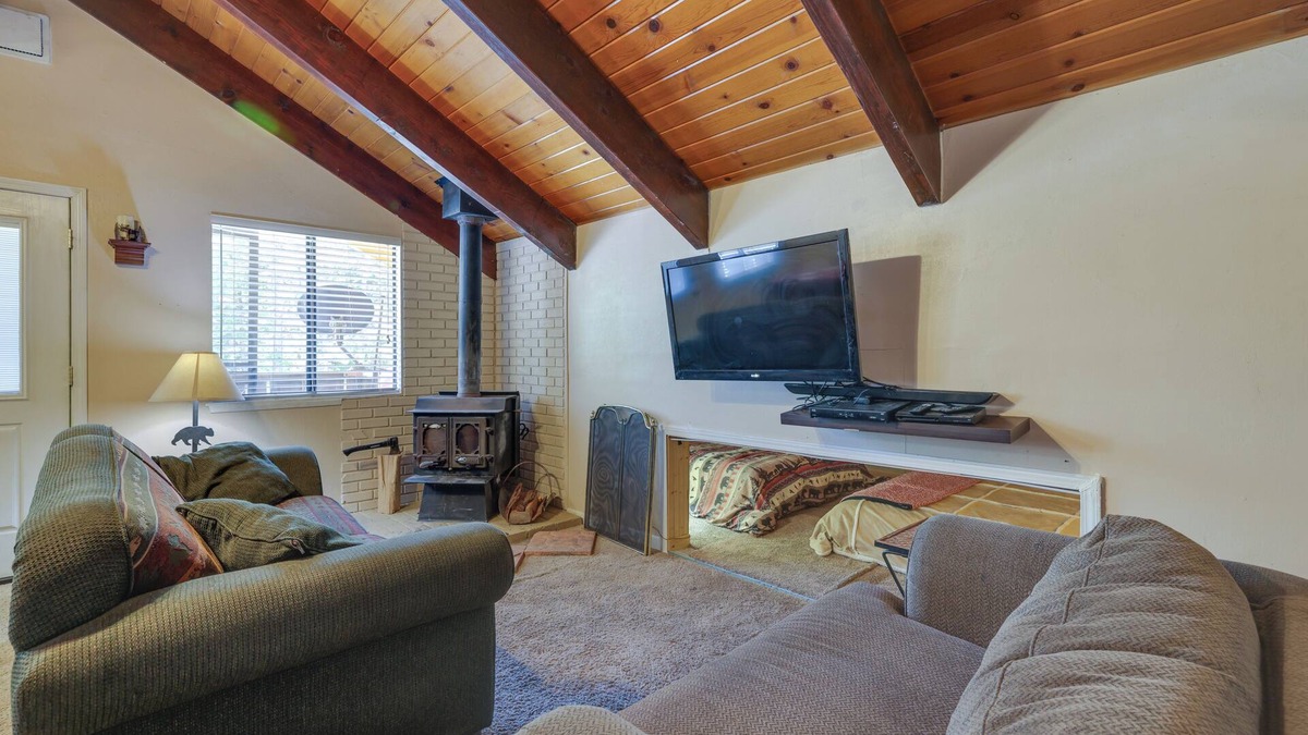 Cold Springs Cabin | Pinecrest Dodge Ridge Cabin: Shared Outdoor Space