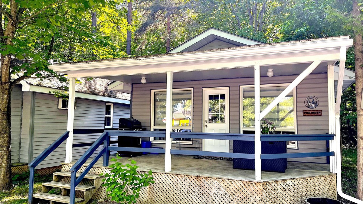 Washago Cottage | "pinehaven" Cottage