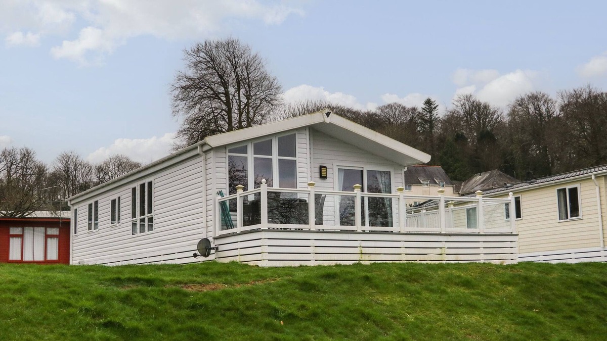 Bucks Cross Cabin | PINEHURST, family friendly, with pool in Bucks Cross, Bideford